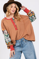 
              Contrast Long Sleeves Top
            