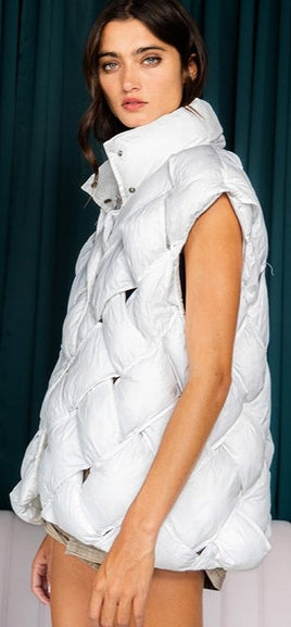 Button-up Down Ivory Puffer Vest