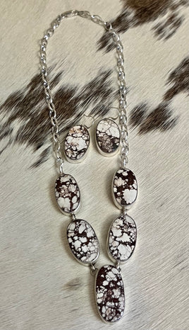 Joe Tom Wild Horse Lariat & Earring Set
