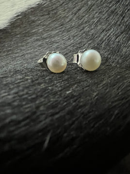 Fresh Water Pearl Stud Earrings